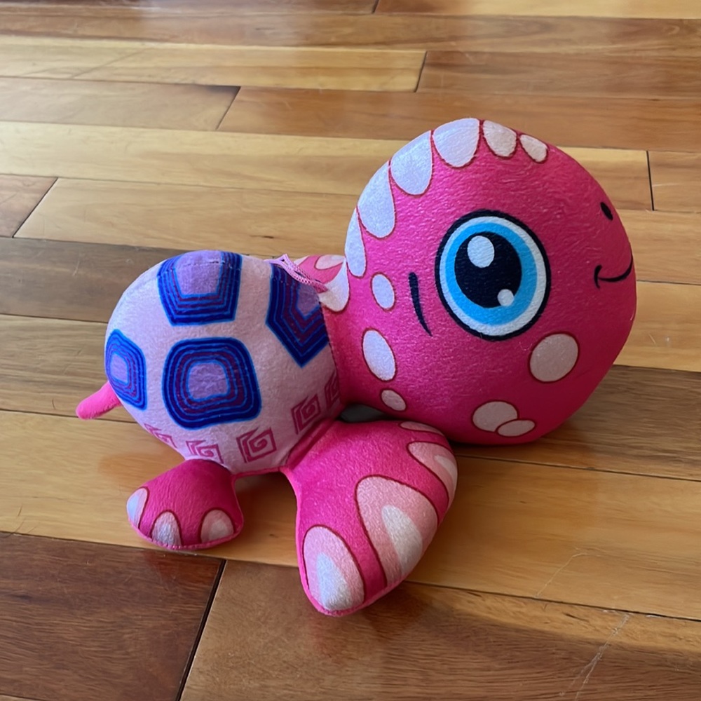 Turtle plushy - Picture 4 of 7